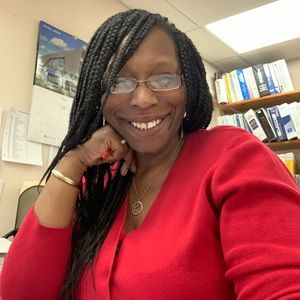 Meet your Posher, Charae